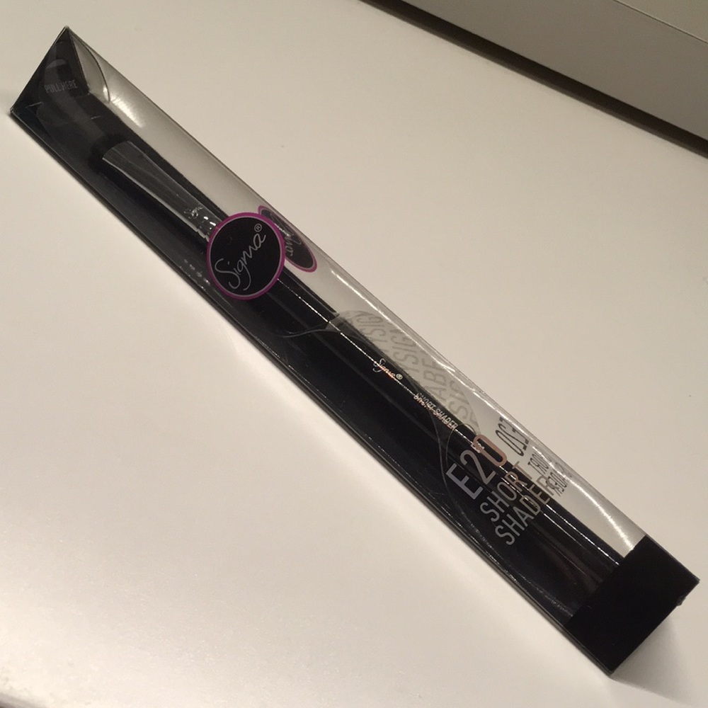 Sigma E20 Short Shader Brush